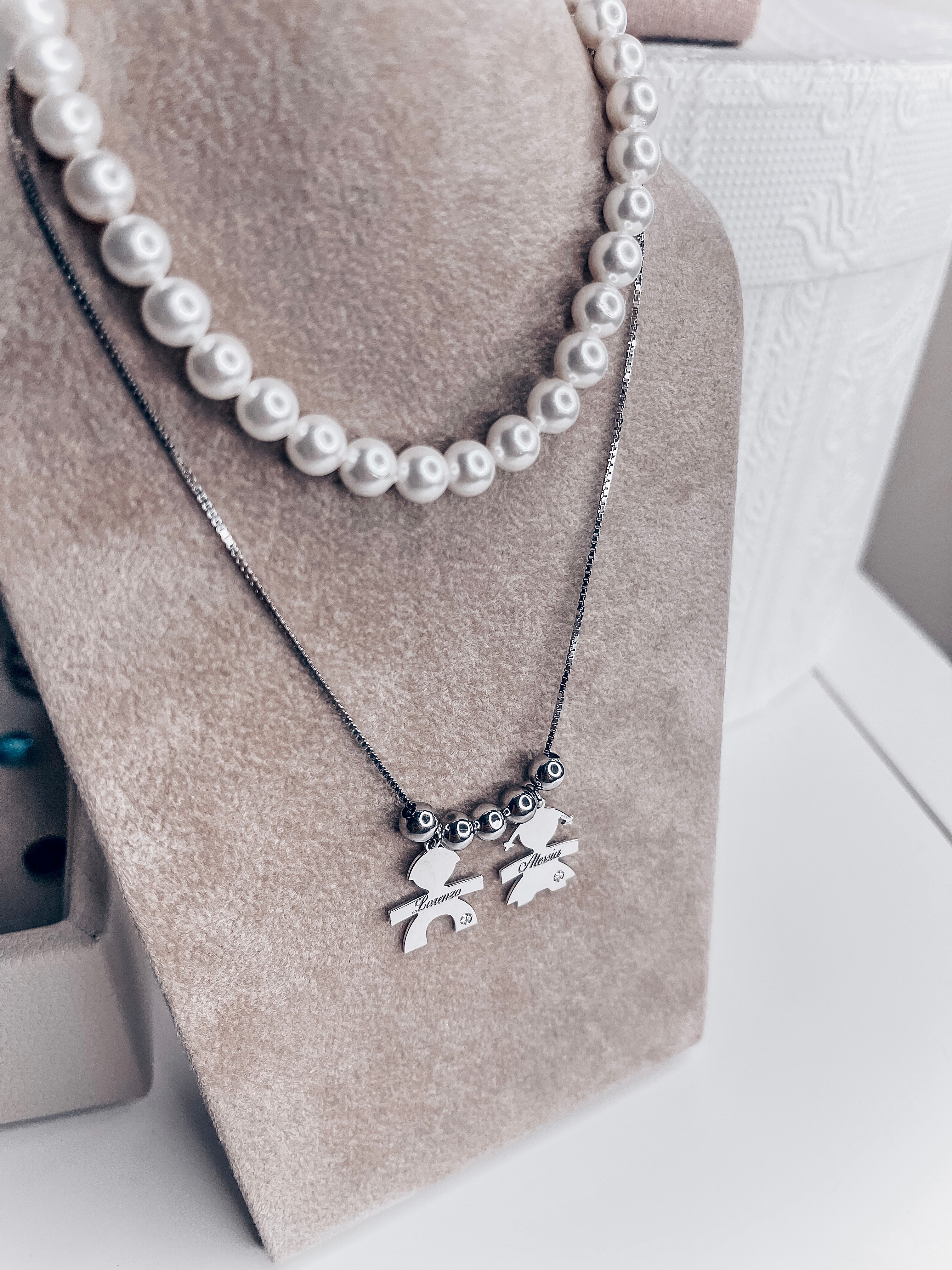 Collana Bebè Personalizzata con Punti Luce – Orchid Jewels