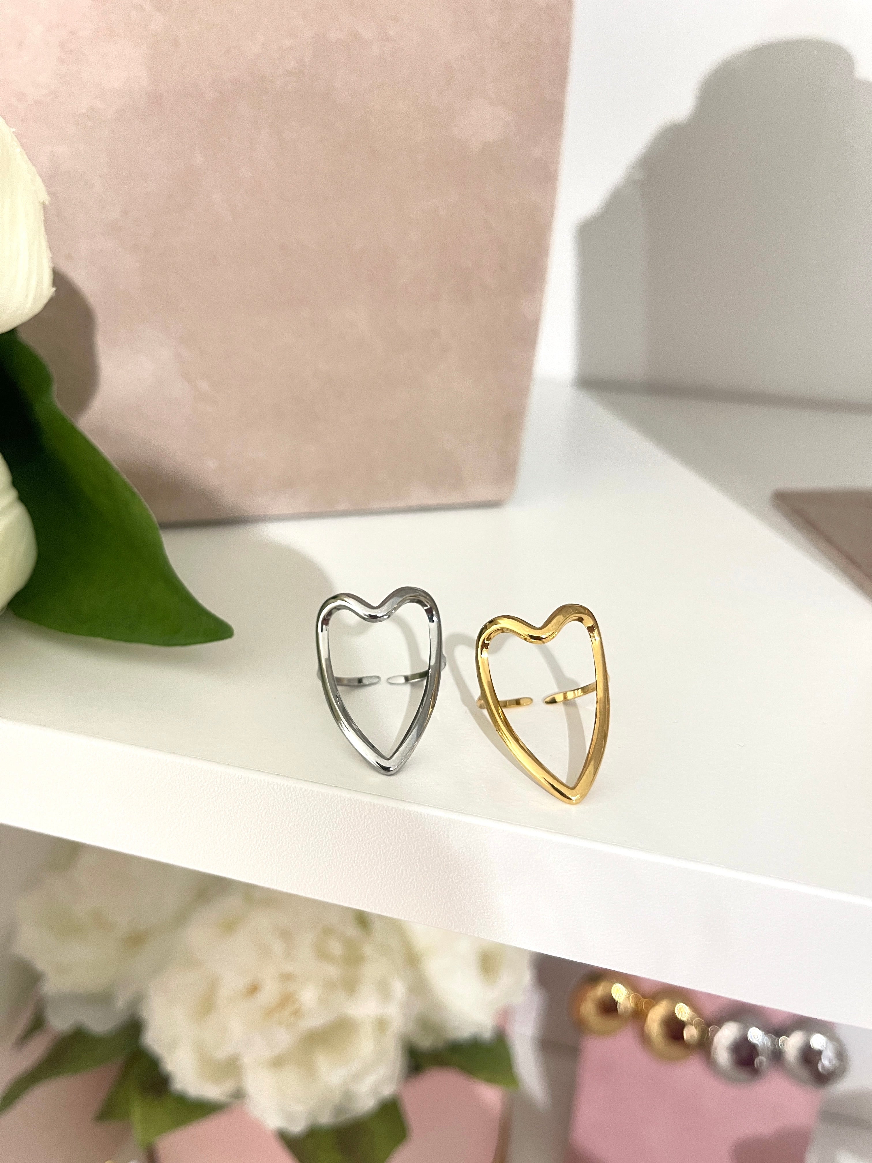 Anello Cuore Forato a Punta