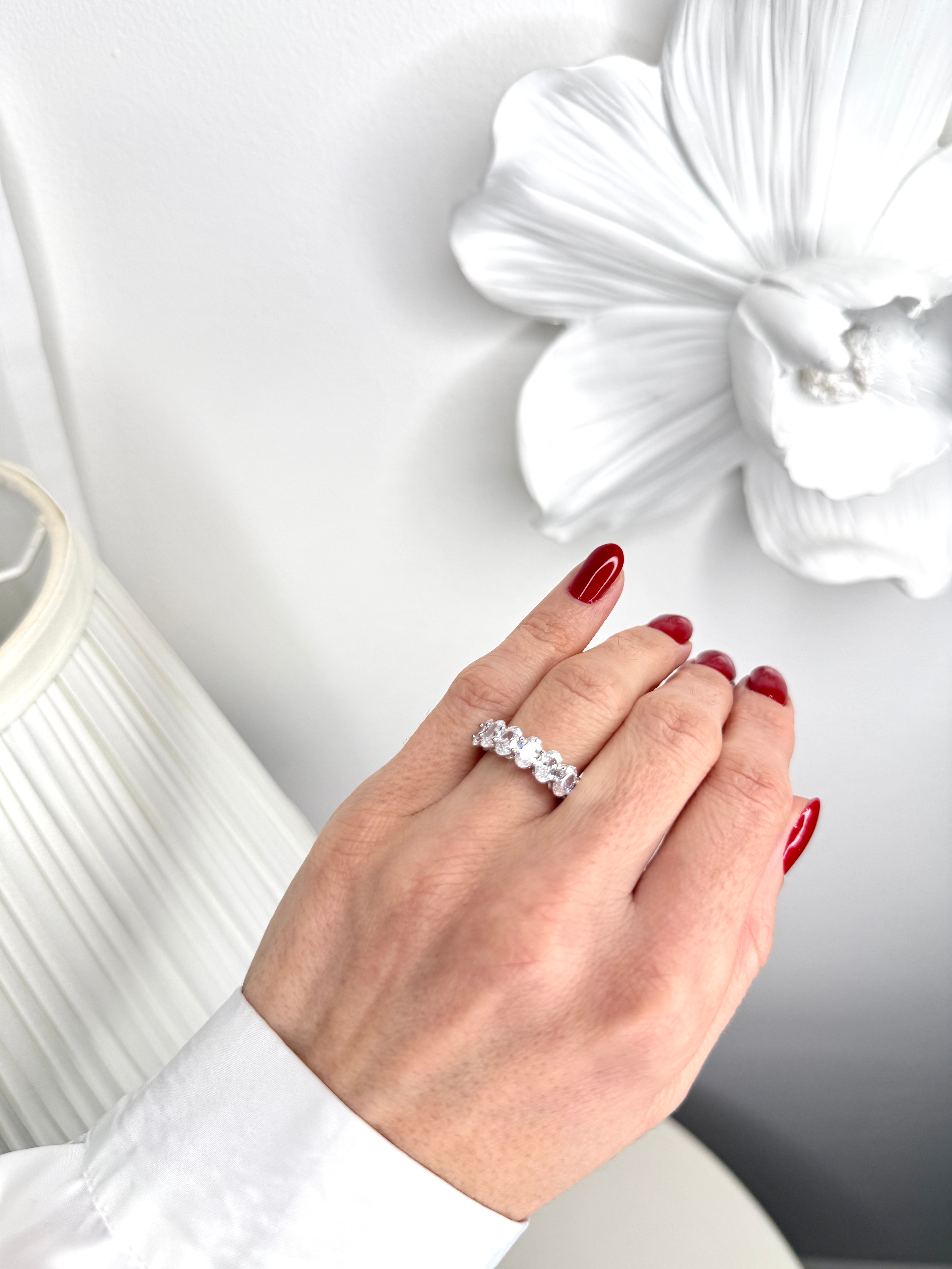 Mezza Veretta con Pietre Ovali Cubic Zirconia