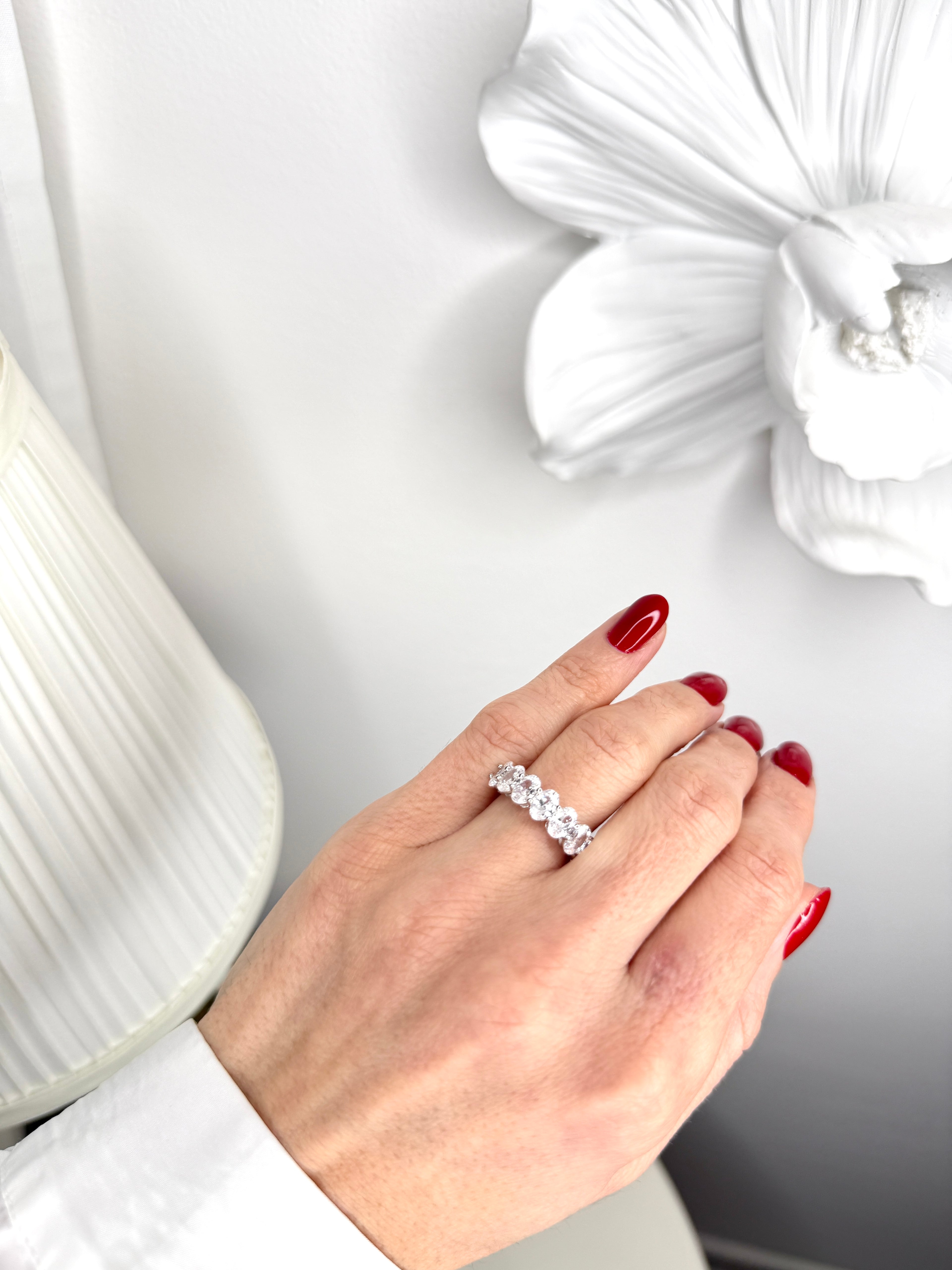 Mezza Veretta con Pietre Ovali Cubic Zirconia