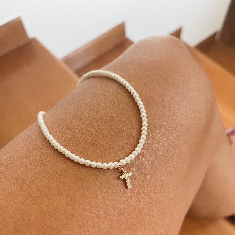 Chocker Filo di Perle con Iniziale Pavè