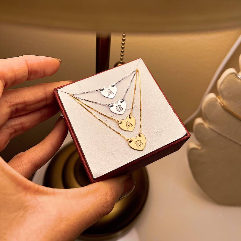 Collana Cuoricino con iniziale in stampatello