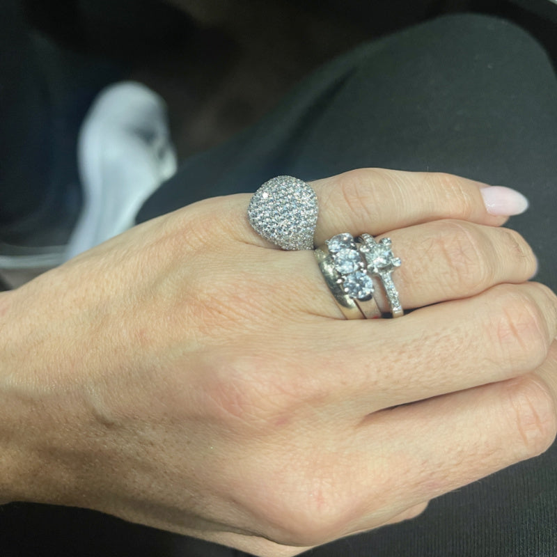 Anello Chevalier Pavè di Cubic Zirconia Artigianale